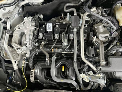 Used 2025 Nissan Kicks S FWD image 31