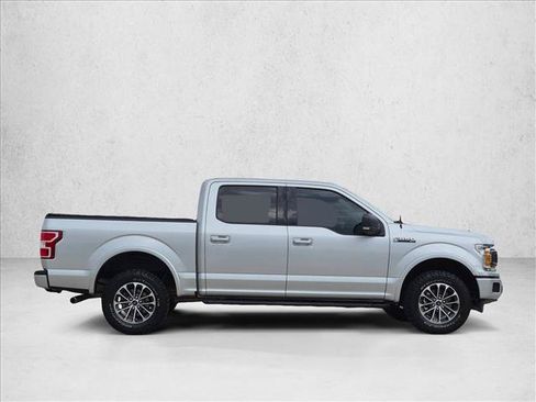 Used 2018 Ford F150 XLT w/ Equipment Group 302A Luxury AWD/4WD image 4