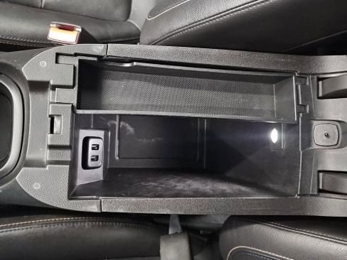 Used 2020 Chevrolet Equinox Premier image 29