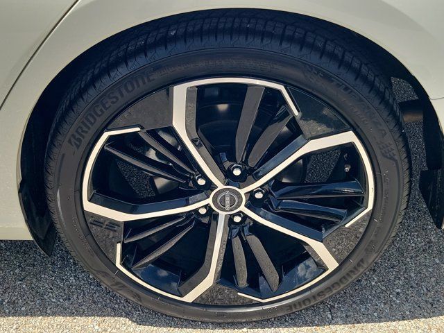 Certified 2025 Nissan Altima 2.5 SR FWD image 9