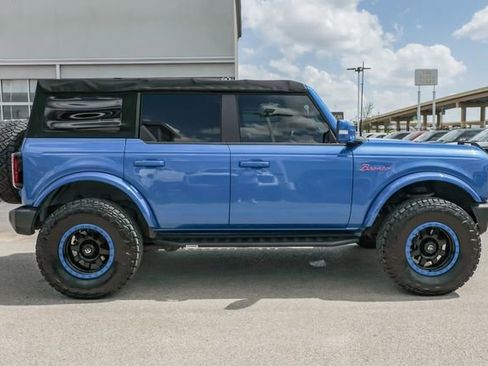 Used 2022 Ford Bronco Outer Banks image 9