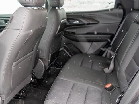 Used 2022 Chevrolet TrailBlazer RS w/ Convenience Package image 11