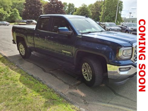 Used 2017 GMC Sierra 1500 SLE w/ SLE Value Package AWD/4WD image 7