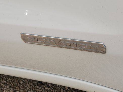 Used 2024 GMC Sierra 1500 Elevation AWD/4WD image 8