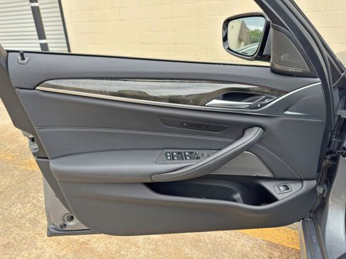 Used 2023 BMW 540i w/ M Sport Package RWD image 46