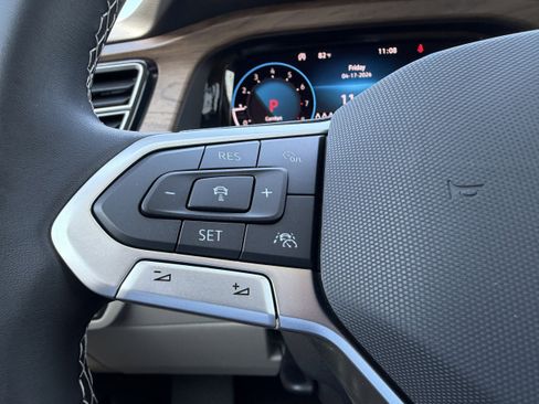 New 2026 Volkswagen Atlas SE image 24