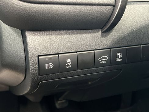 Used 2024 Toyota Camry SE image 27