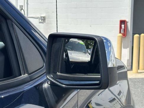 Used 2022 Chevrolet Silverado 1500 LT AWD/4WD image 26