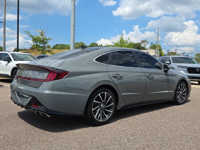 Used 2023 Hyundai Sonata Limited FWD image 3