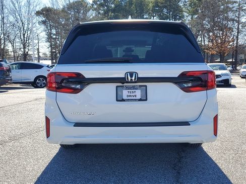 Used 2025 Honda Odyssey EX-L image 6