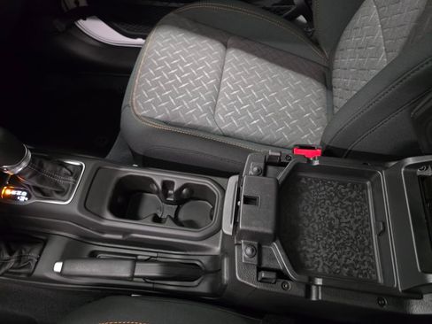 New 2025 Jeep Gladiator Mojave w/ Convenience Group image 31