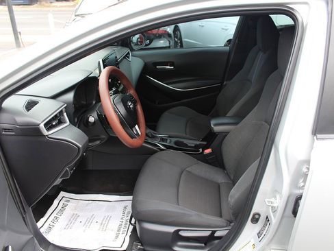 Used 2020 Toyota Corolla SE image 19