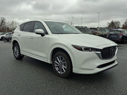 Used 2024 MAZDA CX-5 AWD 2.5 S w/ Preferred Package image 3