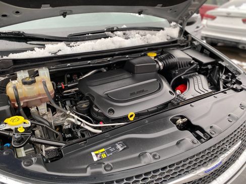 Used 2020 Chrysler Voyager Lxi image 17