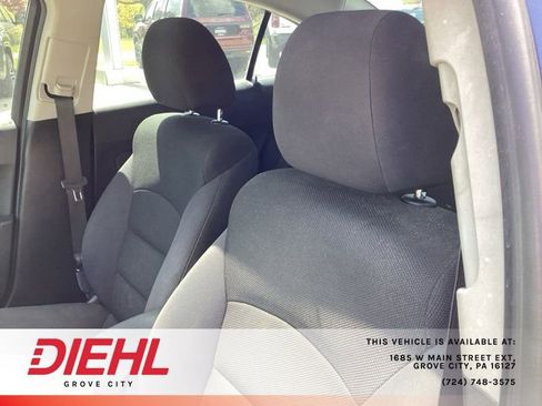 Used 2015 Chevrolet Cruze LT w/ Sun And Sound Package FWD image 18