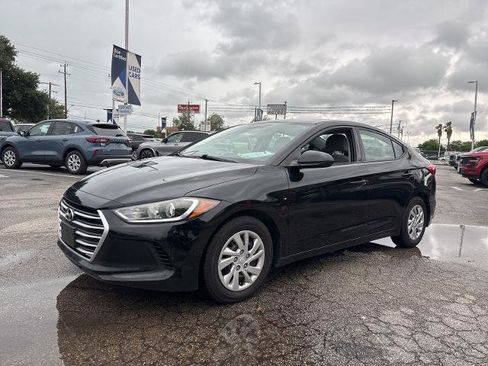 Used 2017 Hyundai Elantra SE FWD image 8