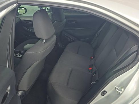 Used 2024 Toyota Corolla LE FWD image 5