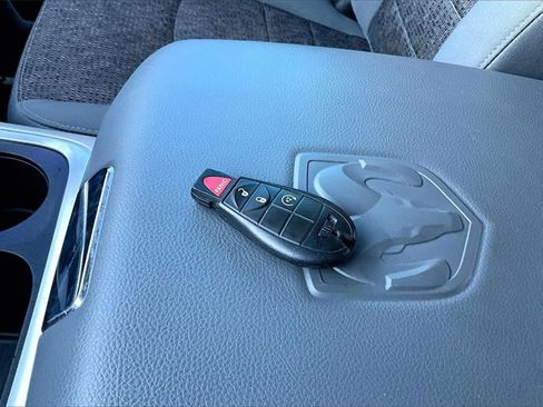 Used 2016 RAM 1500 Lone Star image 11