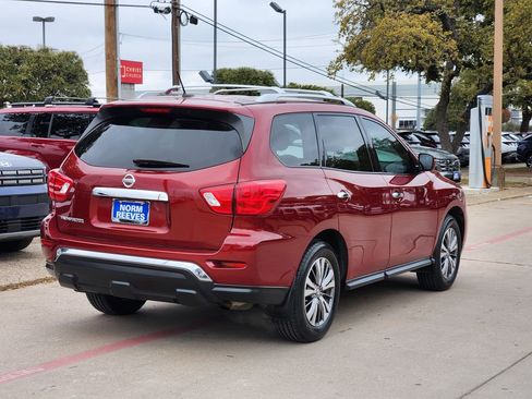 Used 2018 Nissan Pathfinder S image 7