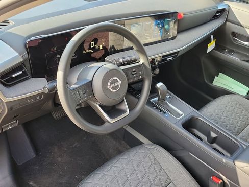 New 2026 Nissan Kicks SV FWD image 17