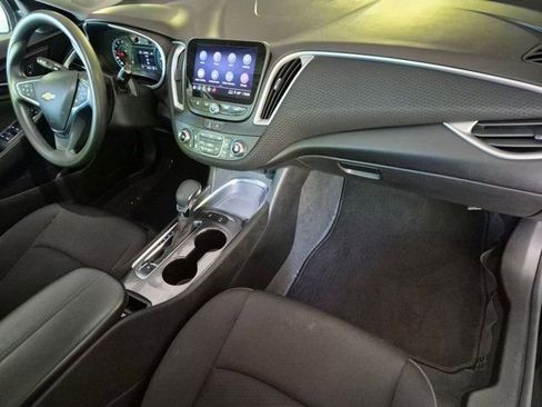Used 2024 Chevrolet Malibu LT FWD image 19