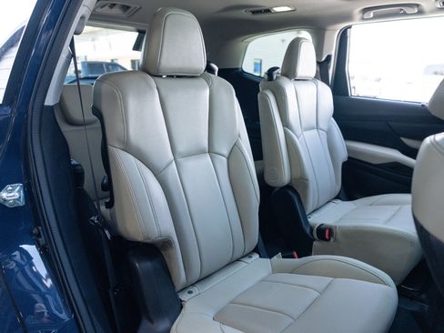 Used 2025 Subaru Ascent Limited w/ Popular Package #2 image 24