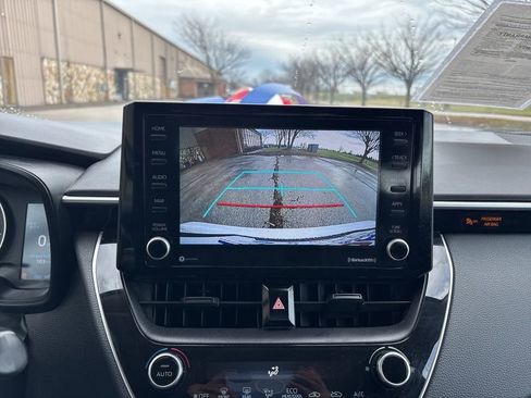 Used 2022 Toyota Corolla LE image 31