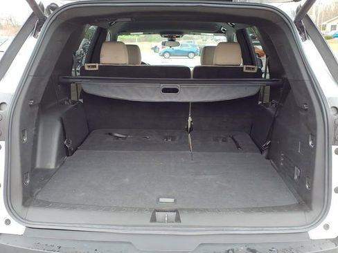 Used 2022 Chevrolet Traverse LT w/ LPO, Cargo Package AWD/4WD image 13