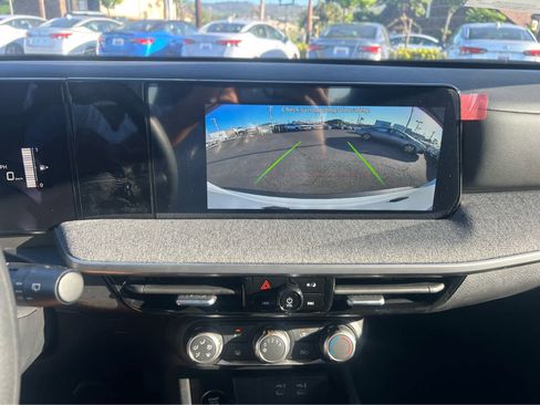 New 2026 Nissan Kicks S image 8