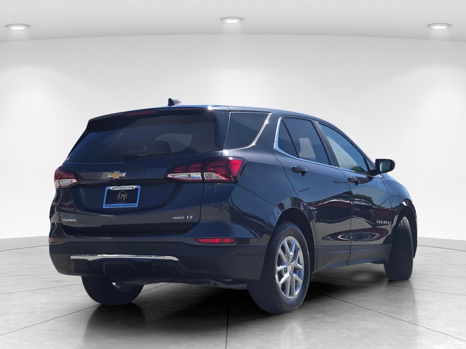 Used 2023 Chevrolet Equinox LT AWD/4WD image 3