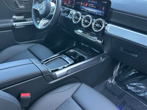 New 2026 Mercedes-Benz GLB 250 4MATIC image 16