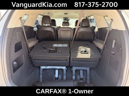 Certified 2025 Kia Carnival EX image 27