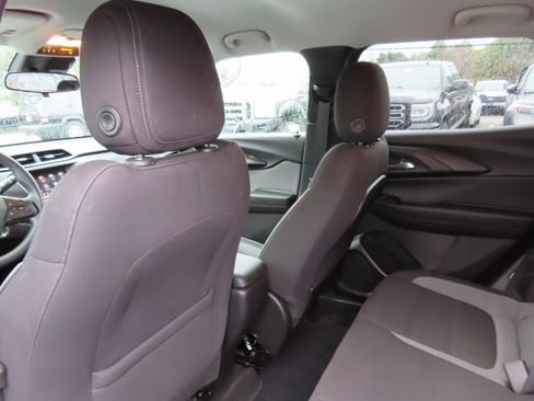 Used 2023 Chevrolet TrailBlazer LT image 30