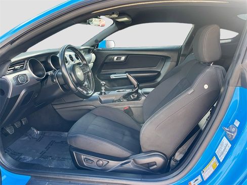 Used 2022 Ford Mustang GT image 19