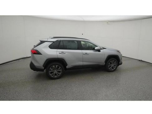 Used 2023 Toyota RAV4 XLE Premium AWD/4WD image 12