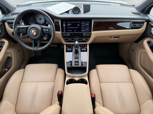 Used 2023 Porsche Macan S image 12