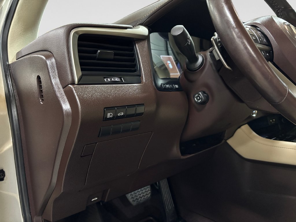 Used 2020 Lexus RX 350 FWD w/ Accessory Package image 27