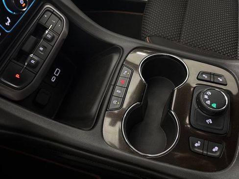 Used 2020 GMC Acadia AT4 image 63