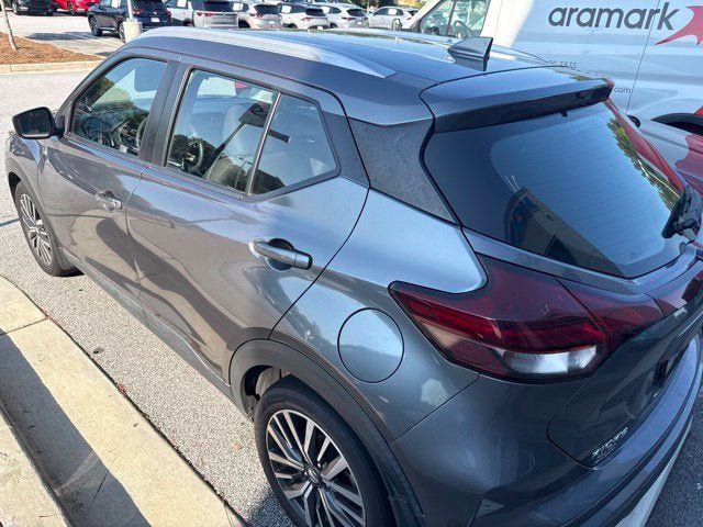 Used 2021 Nissan Kicks SV FWD image 11