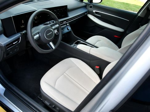 Used 2025 Hyundai Sonata SEL image 20