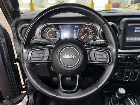 Used 2018 Jeep Wrangler Unlimited Sport S AWD/4WD image 18