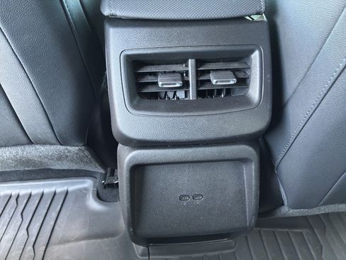 Used 2024 Chevrolet Equinox EV RS FWD image 37