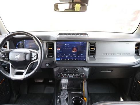 Used 2024 Ford Bronco Badlands AWD/4WD image 11