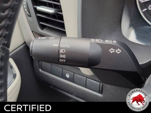 Used 2025 Nissan Rogue SV FWD image 31