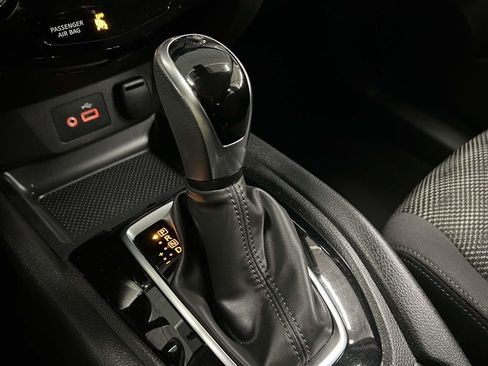 Used 2019 Nissan Rogue Sport SV w/ All-Weather Package image 30