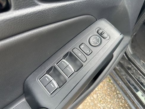 Used 2023 Honda Civic EX-L image 17