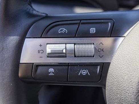 Certified 2025 Hyundai Tucson SEL image 14