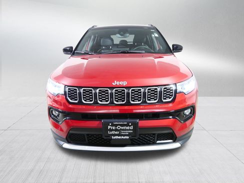 Used 2024 Jeep Compass Limited image 2