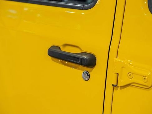 Used 2020 Jeep Wrangler Unlimited Sport S image 37