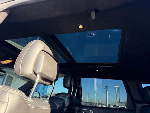 Used 2020 Jeep Grand Cherokee SRT w/ Trailer Tow Group IV image 11